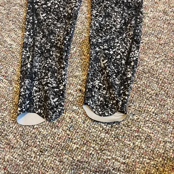 All in motion leggings - Picture 3 of 3